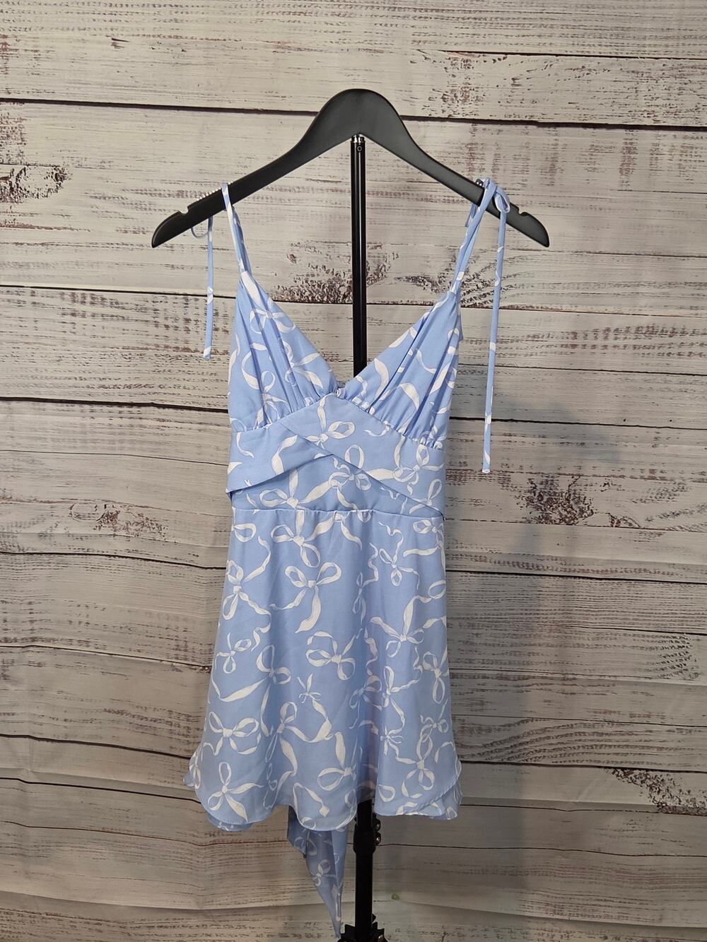 B. Darlin Juniors Blue Floral Ruffle Skirted Romper Playsuit Size 9/10